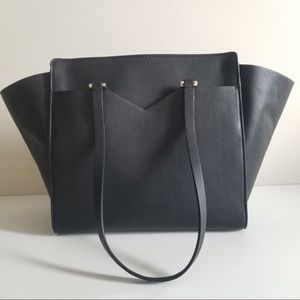 Guess Trapeze Shoulder Bag (Black)